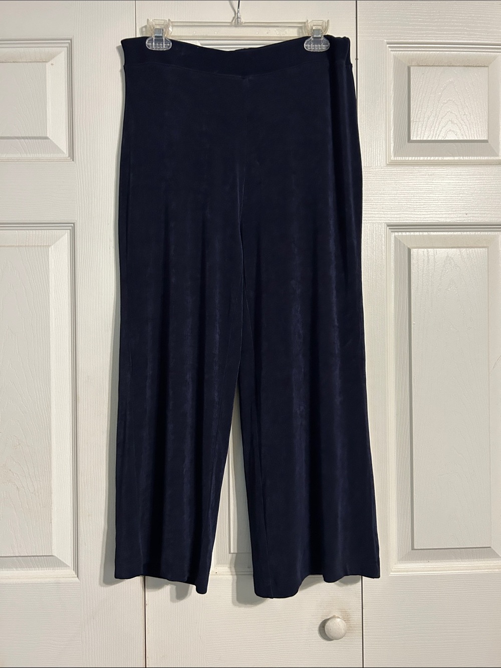 Chico's Travelers Navy Wide-Leg Pull-On Pants Size 1 8 10 Travel Ankle Crop